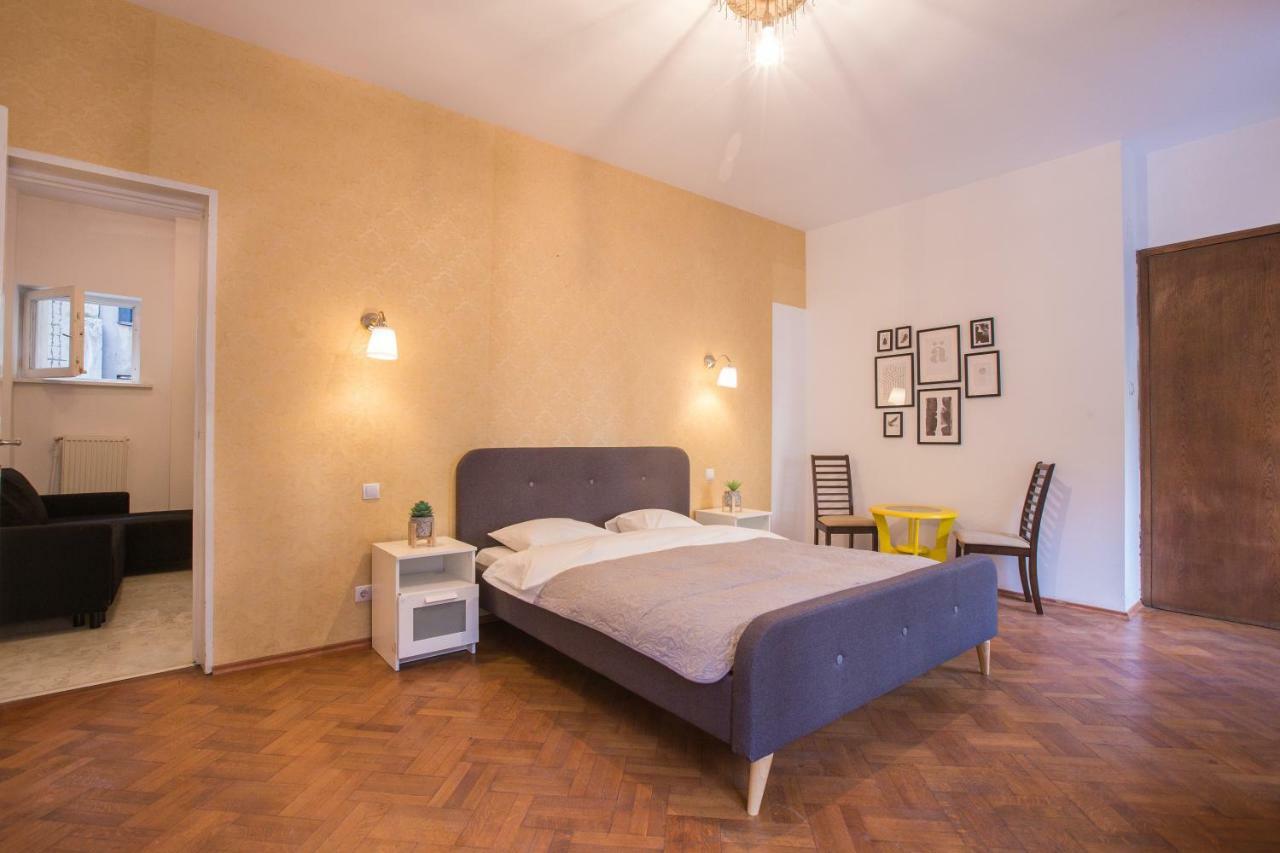 Color Apartments Nicolae Tonitza St Bukarest Exterior foto