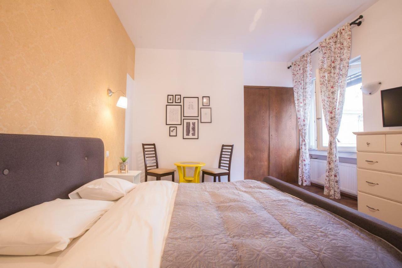 Color Apartments Nicolae Tonitza St Bukarest Exterior foto