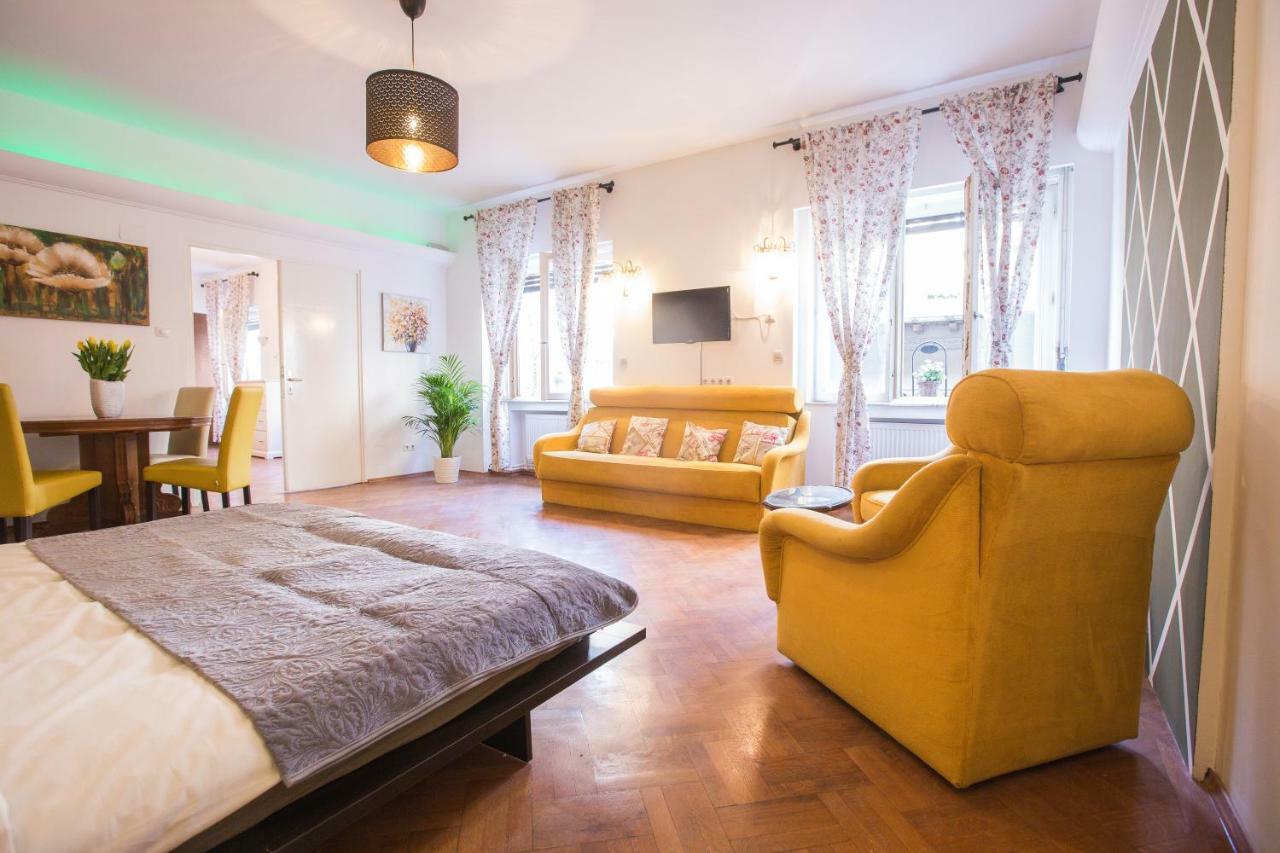 Color Apartments Nicolae Tonitza St Bukarest Exterior foto