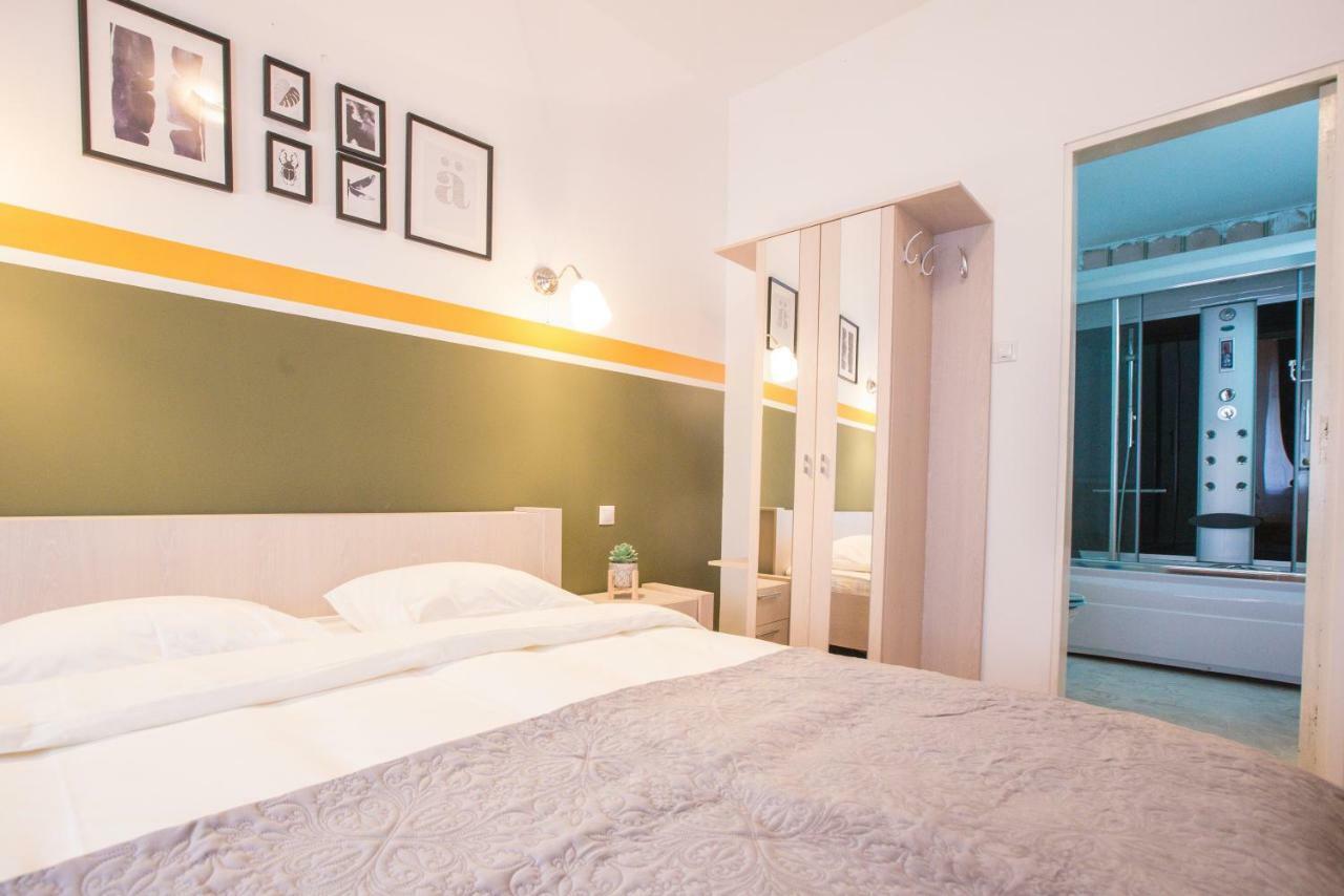 Color Apartments Nicolae Tonitza St Bukarest Exterior foto