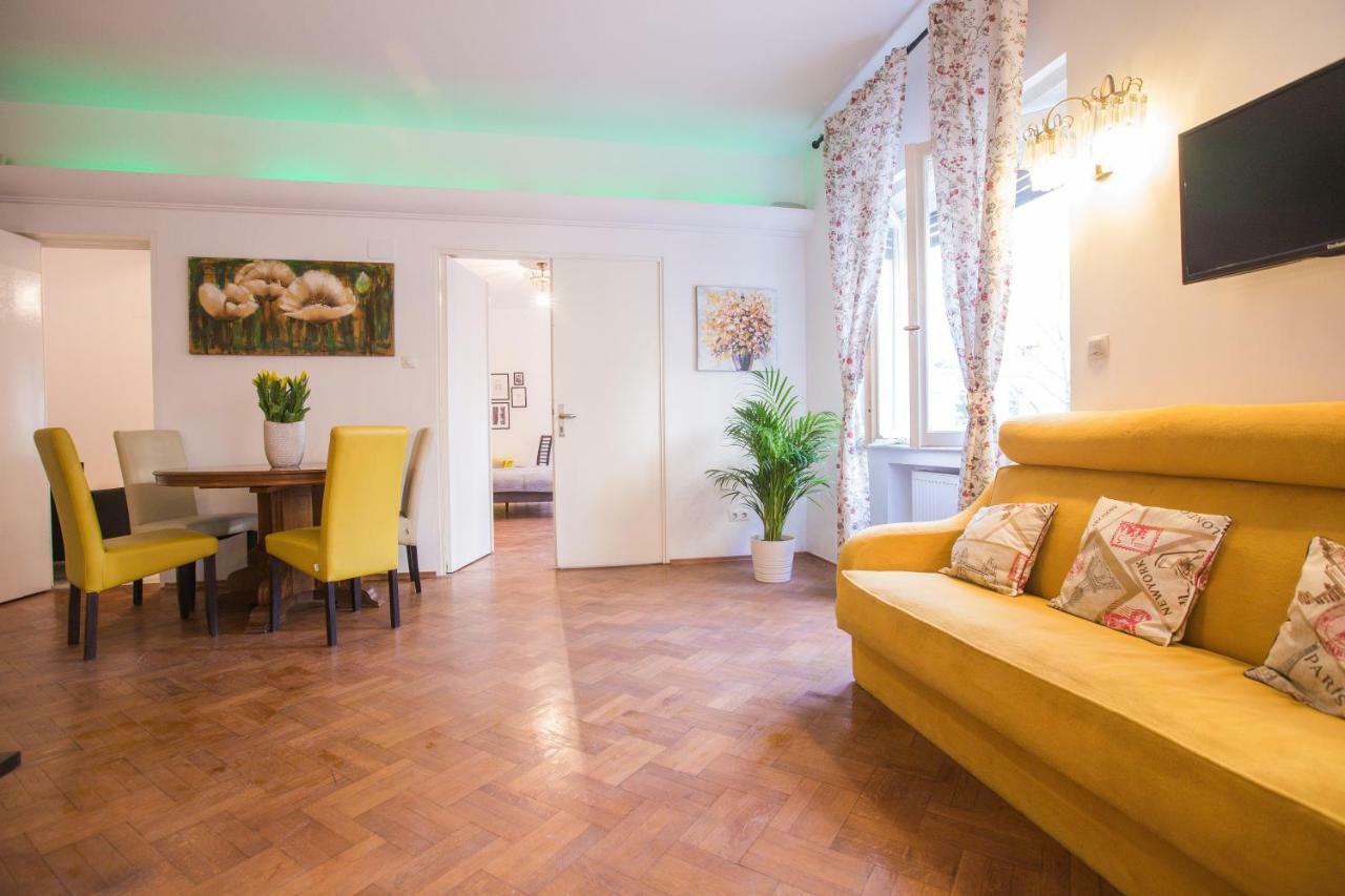 Color Apartments Nicolae Tonitza St Bukarest Exterior foto