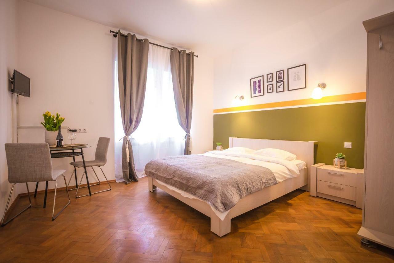 Color Apartments Nicolae Tonitza St Bukarest Exterior foto