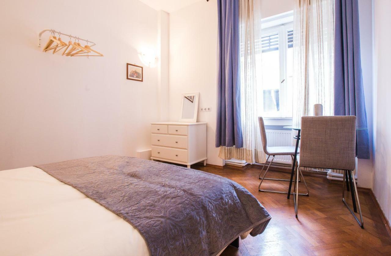 Color Apartments Nicolae Tonitza St Bukarest Exterior foto