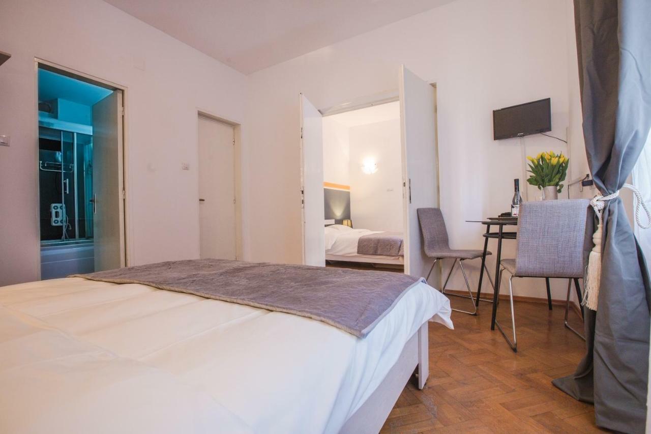 Color Apartments Nicolae Tonitza St Bukarest Exterior foto